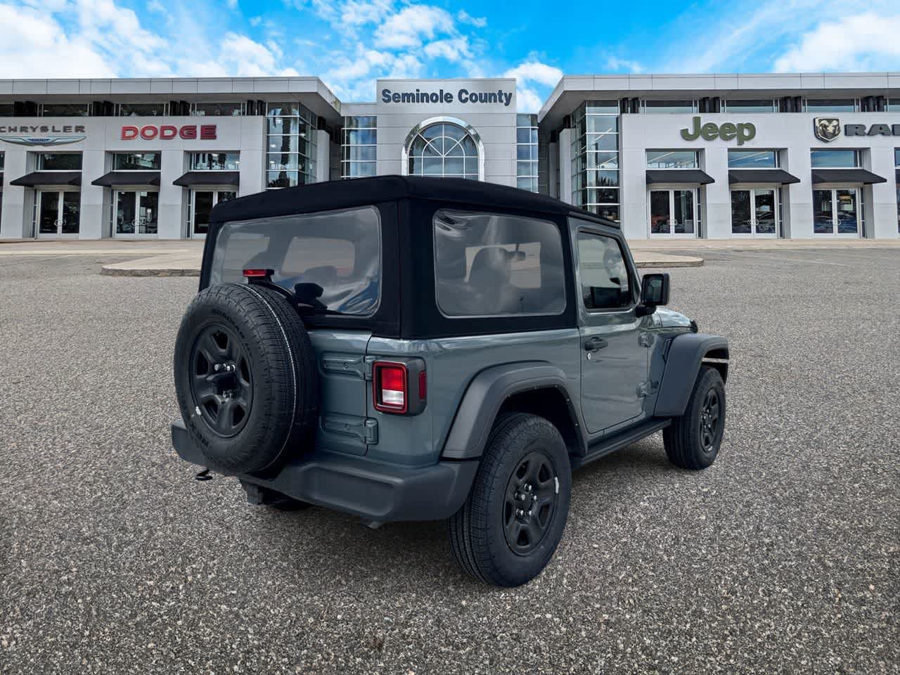 Used 2024 Jeep Wrangler Sport AWD/4WD image 7