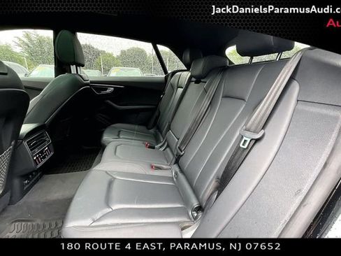 Used 2021 Audi Q8 Premium Plus w/ Premium Plus Package AWD/4WD image 18