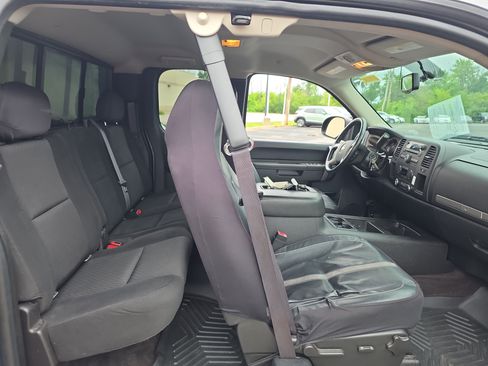 Used 2011 Chevrolet Silverado 1500 LT w/ All-Star Edition RWD image 10
