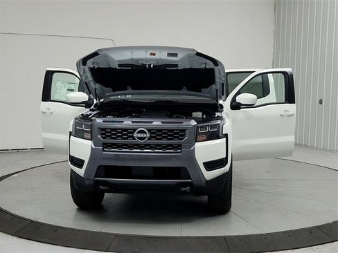 New 2026 Nissan Frontier SV w/ All-Weather Content Package image 10
