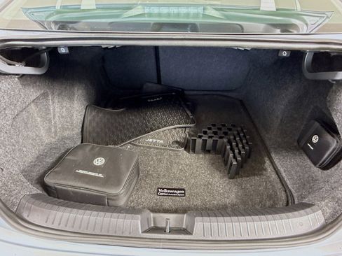 Certified 2023 Volkswagen Jetta Sport image 22