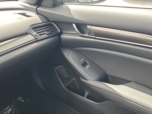 Used 2020 Honda Accord Sport image 24