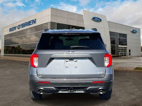Certified 2023 Ford Explorer XLT w/ Equipment Group 202A AWD/4WD image 4