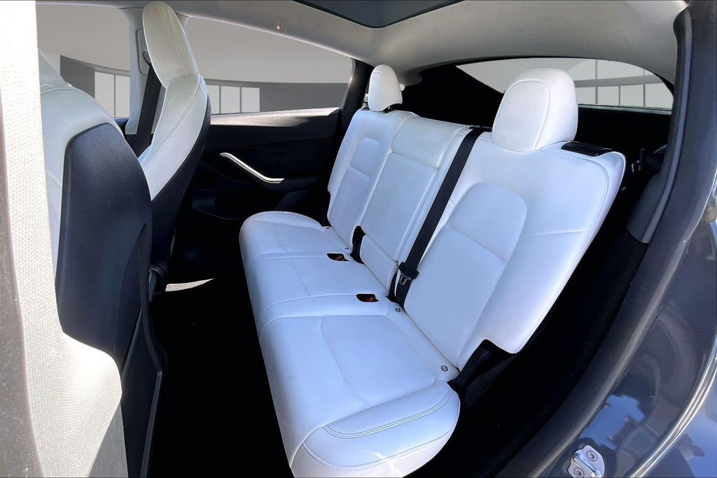 Used 2023 Tesla Model Y 2WD image 20