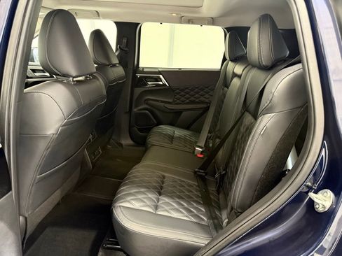 Used 2024 Mitsubishi Outlander SEL Black Edition image 19