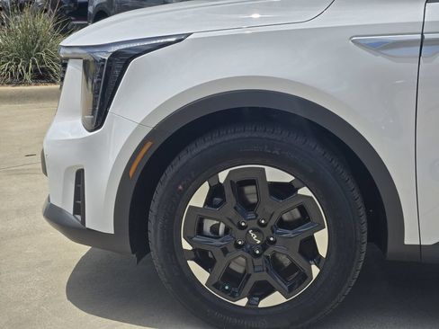 New 2026 Kia Sorento S w/ S Panoramic Sunroof Package FWD image 5