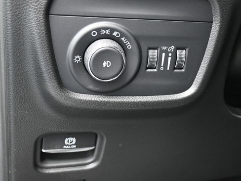 New 2025 Jeep Grand Cherokee L Overland image 27