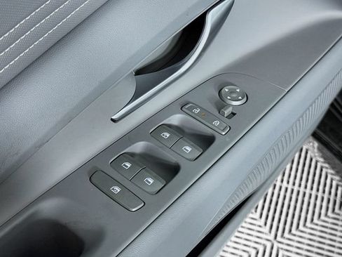 Certified 2025 Hyundai Elantra Sport FWD image 29