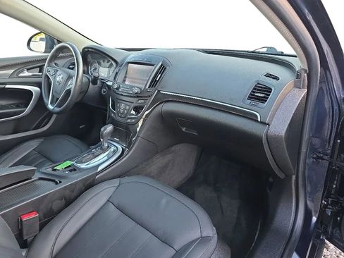 Used 2016 Buick Regal Premium FWD image 19