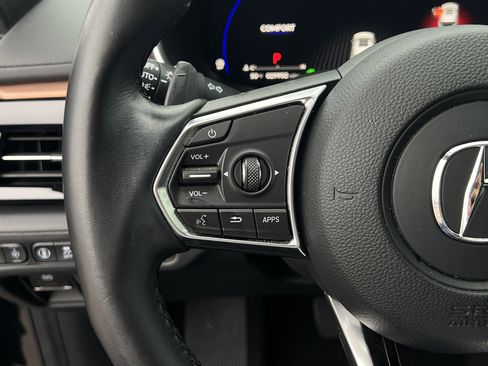 Used 2022 Acura MDX SH-AWD w/ Technology Package image 18