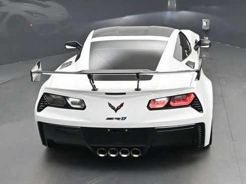 Used 2019 Chevrolet Corvette ZR1 RWD image 25