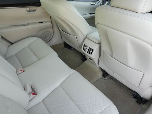 Used 2015 Lexus ES 350 w/ Premium Package image 36