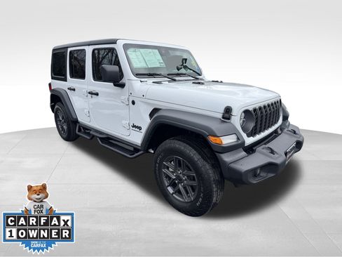 Used 2024 Jeep Wrangler Sport S image 15