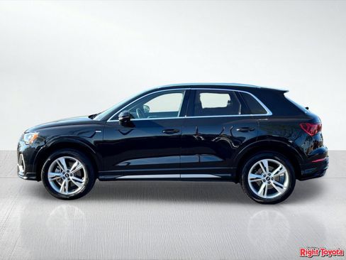Used 2022 Audi Q3 2.0T Premium w/ Convenience Package AWD/4WD image 3