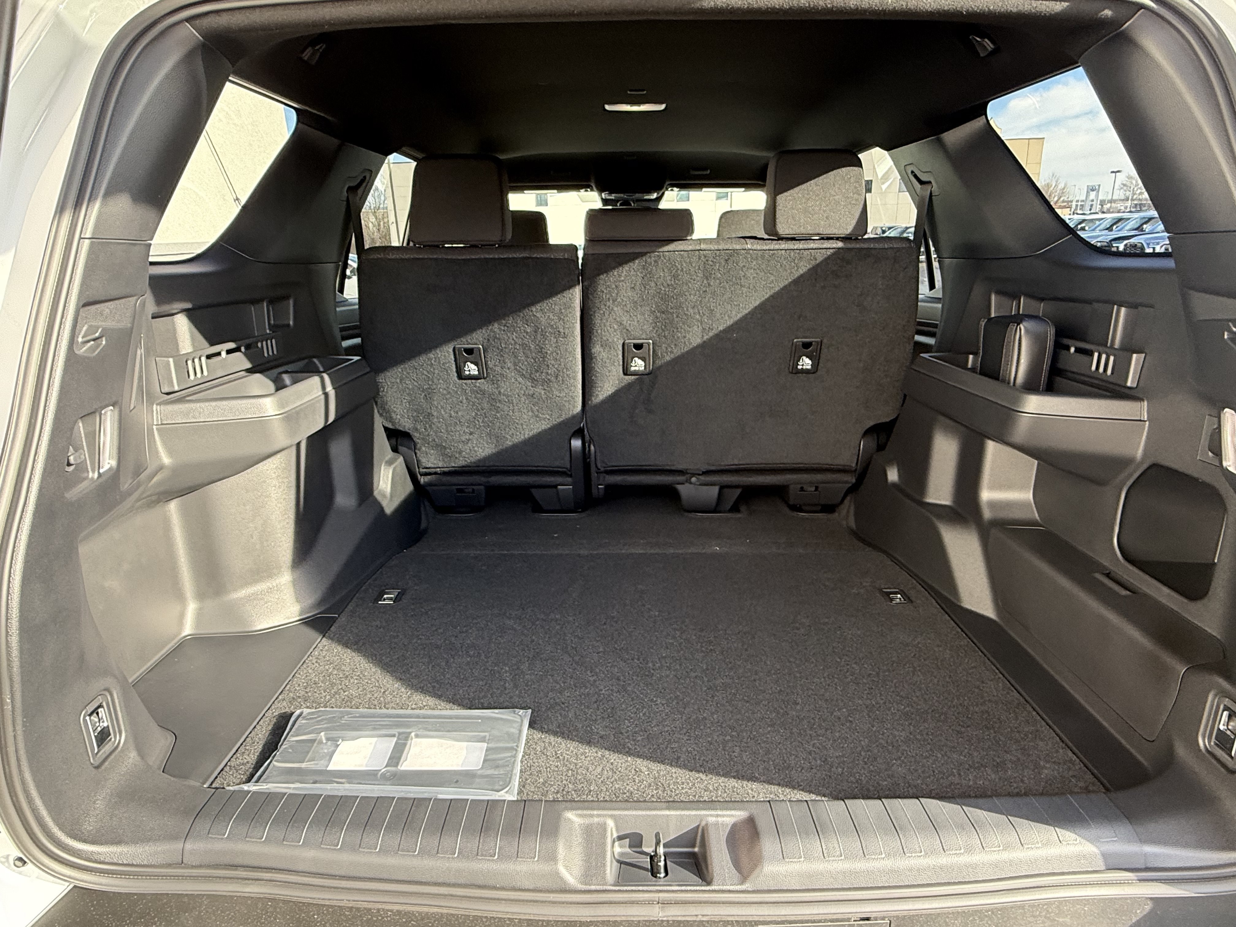 New 2026 Toyota 4Runner SR5 AWD/4WD image 12