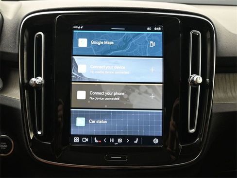 Used 2023 Volvo XC40 B5 Plus w/ Driver Assist Package image 13