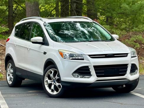 Used 2014 Ford Escape Titanium w/ Equipment Group 401A AWD/4WD image 1