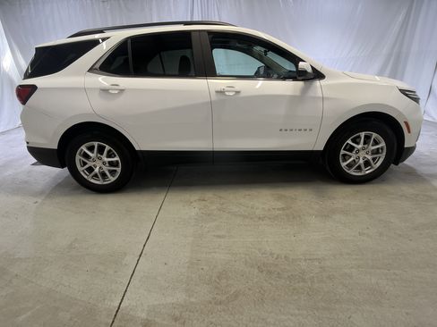 Used 2023 Chevrolet Equinox LT image 12