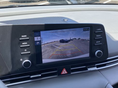 Certified 2026 Hyundai Elantra Sport FWD image 22