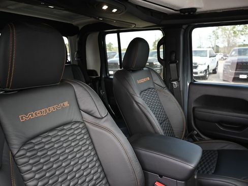 New 2026 Jeep Gladiator Mojave AWD/4WD image 23