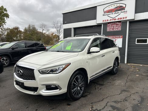 Used 2018 INFINITI QX60 Luxe w/ Deluxe Technology Package image 3