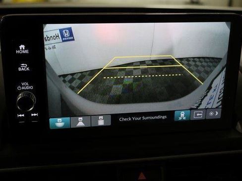 New 2025 Honda Pilot Touring image 18