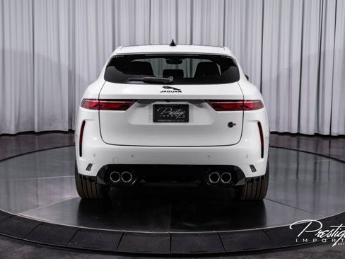 Used 2024 Jaguar F-PACE SVR image 16