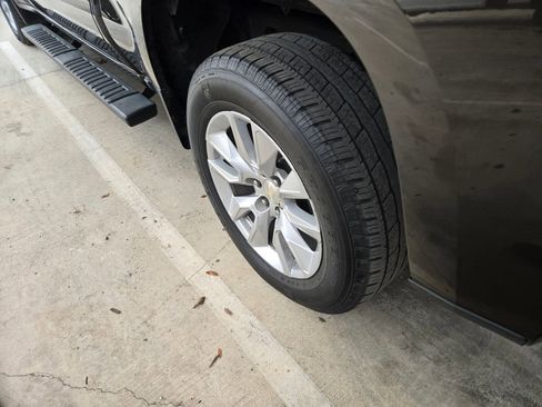 Used 2022 Chevrolet Silverado 1500 Custom image 9