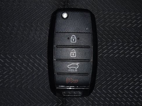 Used 2020 Kia Sportage LX FWD image 32