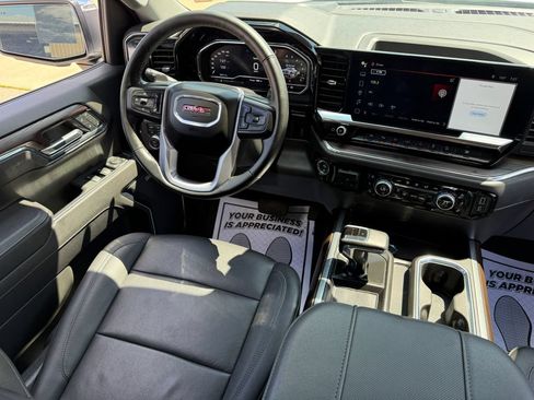 Used 2025 GMC Sierra 1500 SLT w/ SLT Premium Plus Package AWD/4WD image 24
