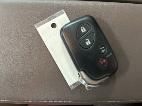 Used 2014 Lexus GX 460 Luxury w/ Preferred Accessory Package image 35