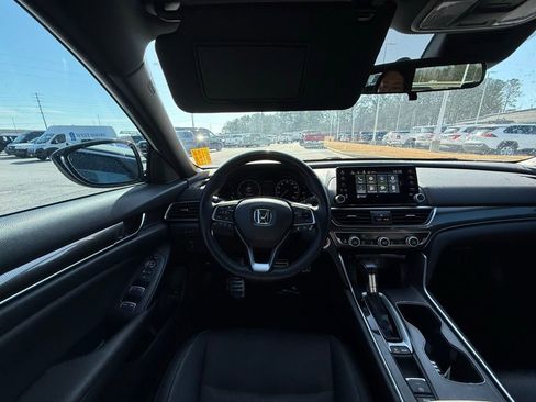 Used 2019 Honda Accord Sport image 13