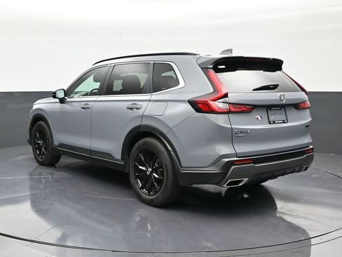 Used 2025 Honda CR-V Sport image 3