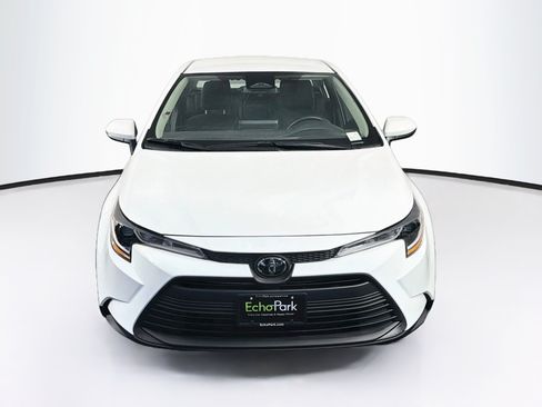 Used 2024 Toyota Corolla LE FWD image 2