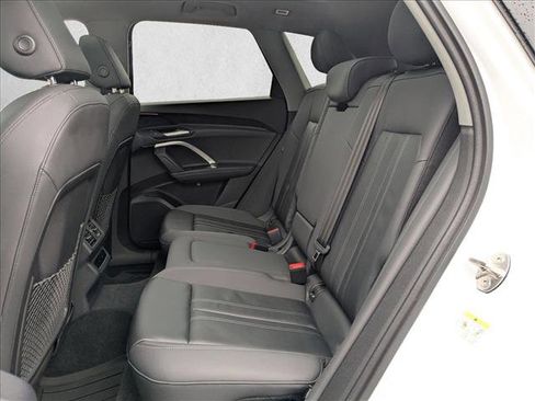 Certified 2025 Audi Q5 Premium w/ Convenience Package AWD/4WD image 20