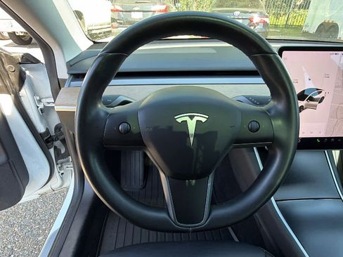Used 2019 Tesla Model 3 Long Range AWD/4WD image 15