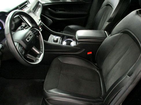 Used 2022 Jeep Grand Cherokee Altitude image 9