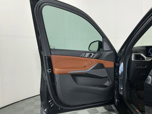 Certified 2025 BMW X7 xDrive40i image 19