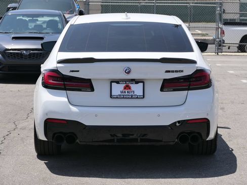 Used 2023 BMW M550i xDrive AWD/4WD image 5