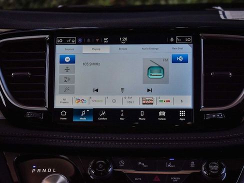 New 2026 Chrysler Pacifica Pinnacle w/ Trailer Tow Group image 13