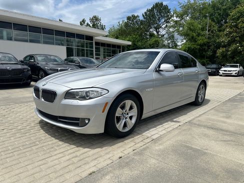 Used 2013 BMW 528i Sedan RWD image 4
