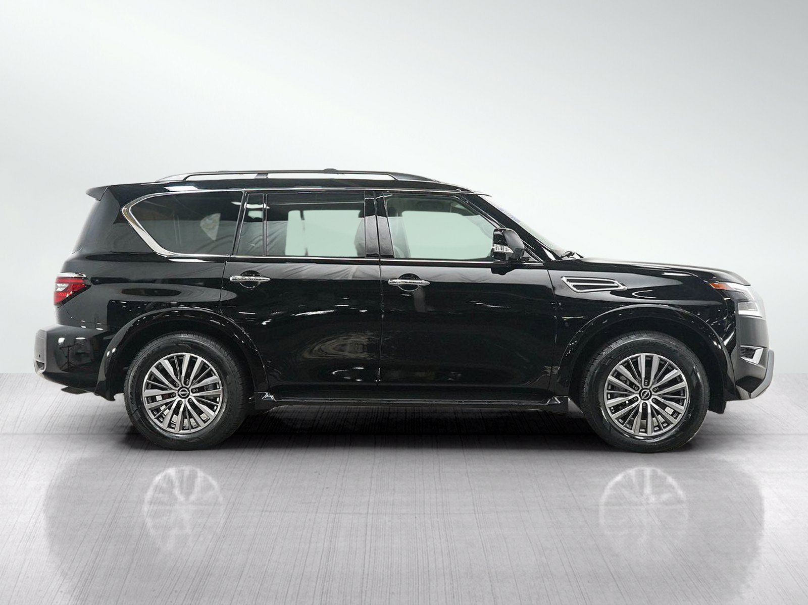 Used 2023 Nissan Armada SL w/ Cargo Package AWD/4WD image 7