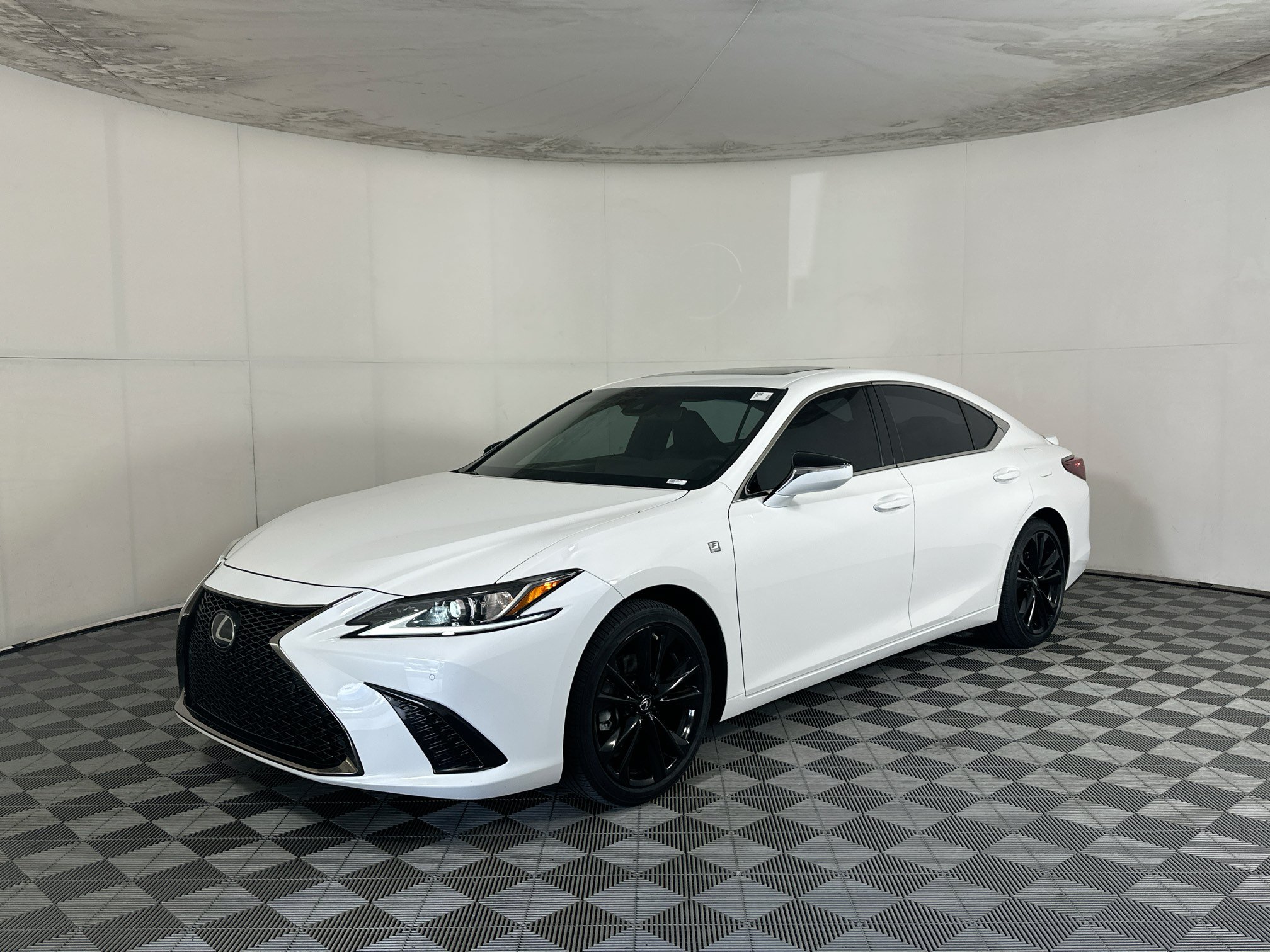 Used 2023 Lexus ES 350 F Sport w/ Accessory Package (Z1) FWD image 7