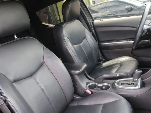 Used 2014 Dodge Avenger SXT FWD image 27