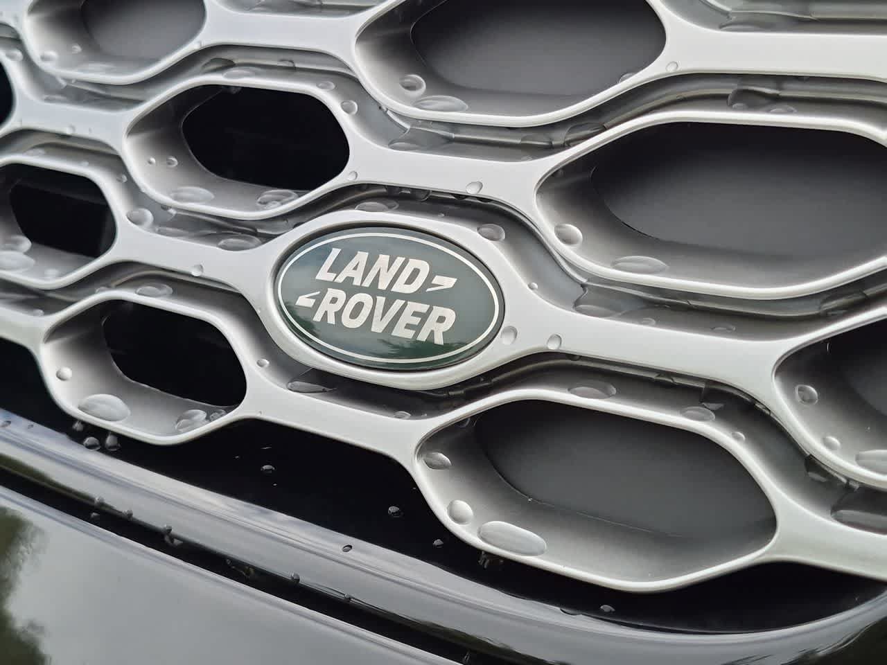 New 2026 Land Rover Discovery Limited Edition AWD/4WD image 12