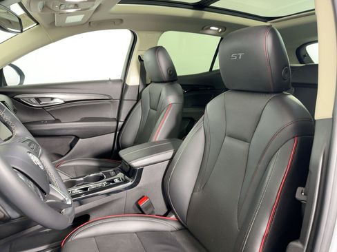 Used 2023 Buick Envision Essence w/ Sport Touring Package image 21