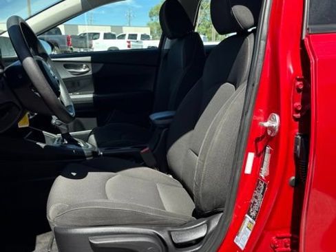 Used 2021 Kia Forte LXS FWD image 25