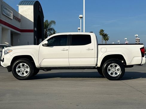 Used 2023 Toyota Tacoma SR image 3