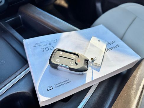 Used 2021 Chevrolet Silverado 1500 LTZ w/ LTZ Premium Package image 40