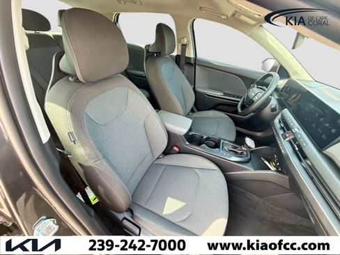 New 2025 Kia K4 LXS image 14